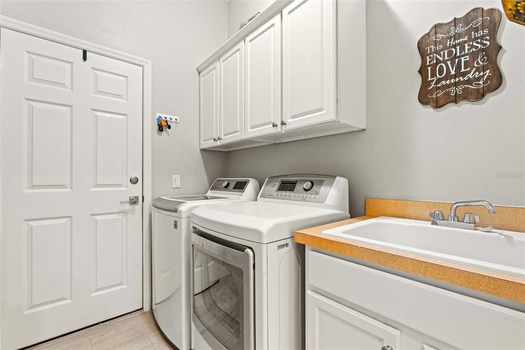 For Sale: $959,000 (4 beds, 4 baths, 3038 Square Feet)