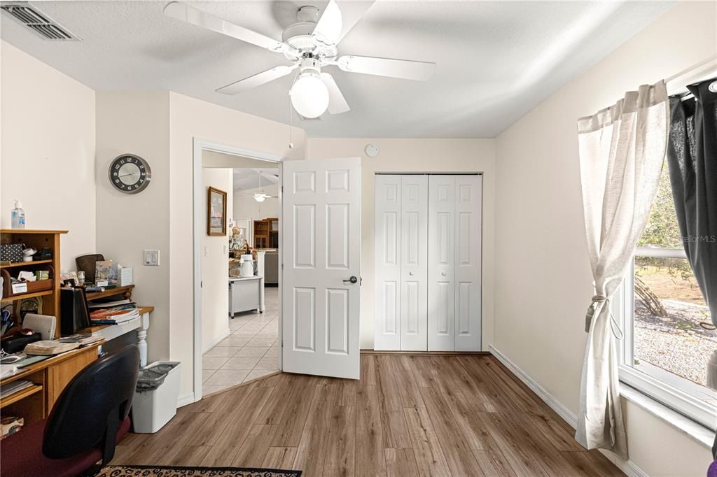 For Sale: $274,900 (3 beds, 2 baths, 1888 Square Feet)