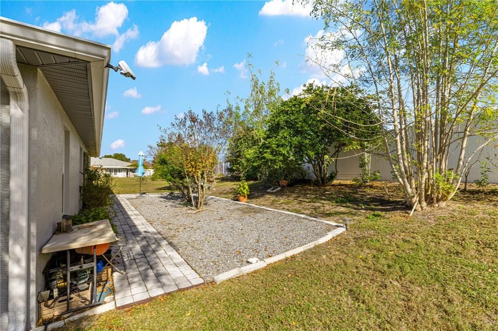 For Sale: $274,900 (3 beds, 2 baths, 1888 Square Feet)