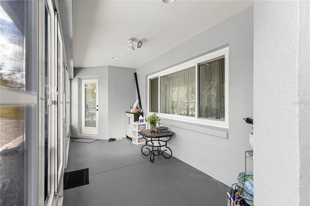 For Sale: $274,900 (3 beds, 2 baths, 1888 Square Feet)