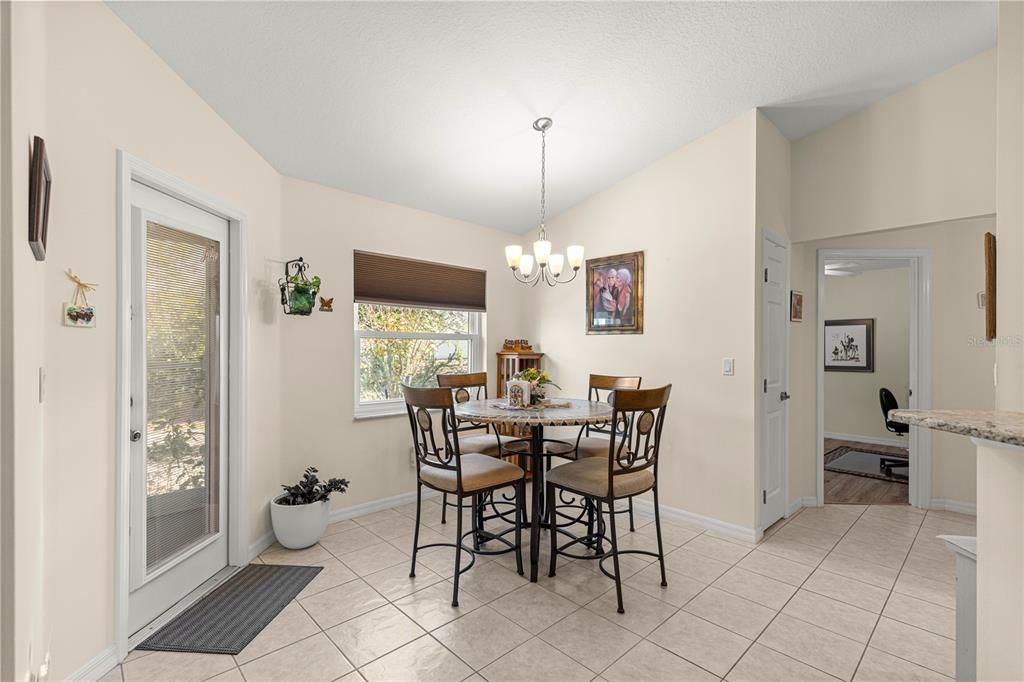 For Sale: $274,900 (3 beds, 2 baths, 1888 Square Feet)