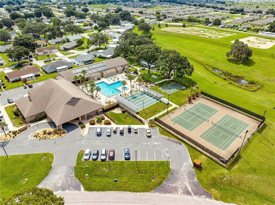 For Sale: $274,900 (3 beds, 2 baths, 1888 Square Feet)