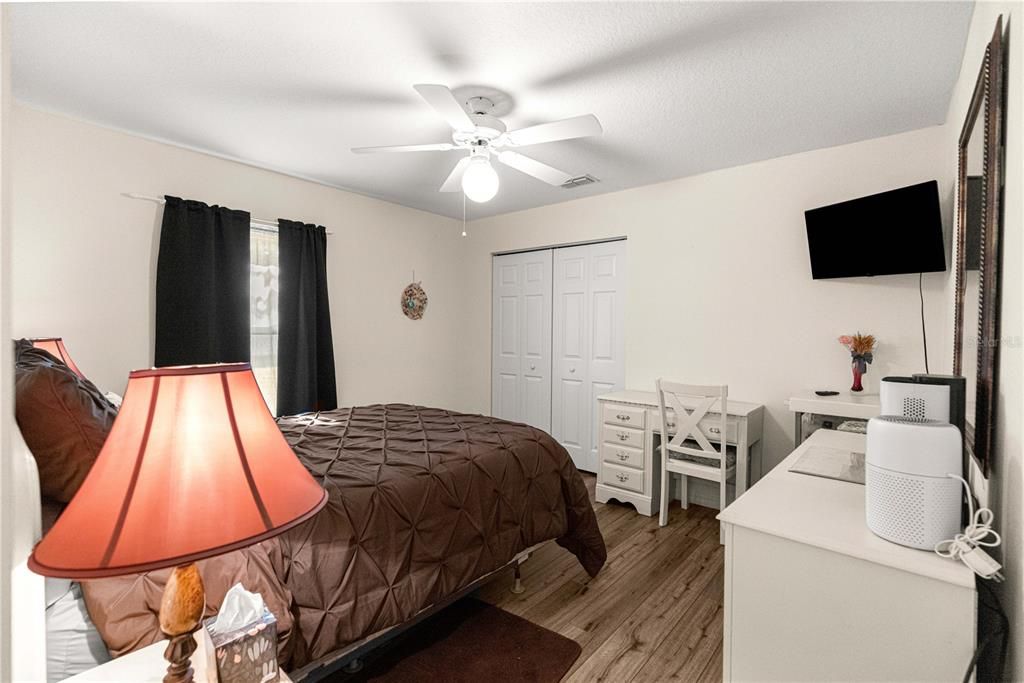 For Sale: $274,900 (3 beds, 2 baths, 1888 Square Feet)