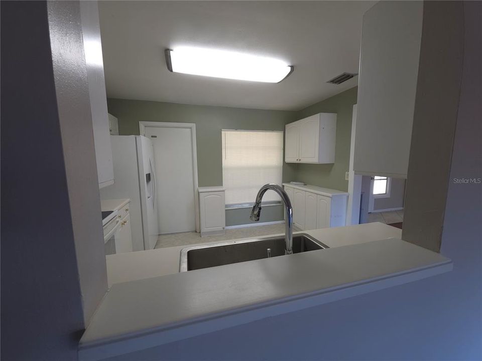 For Rent: $2,495 (3 beds, 2 baths, 1308 Square Feet)