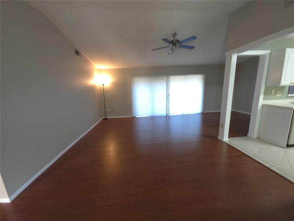 For Rent: $2,495 (3 beds, 2 baths, 1308 Square Feet)