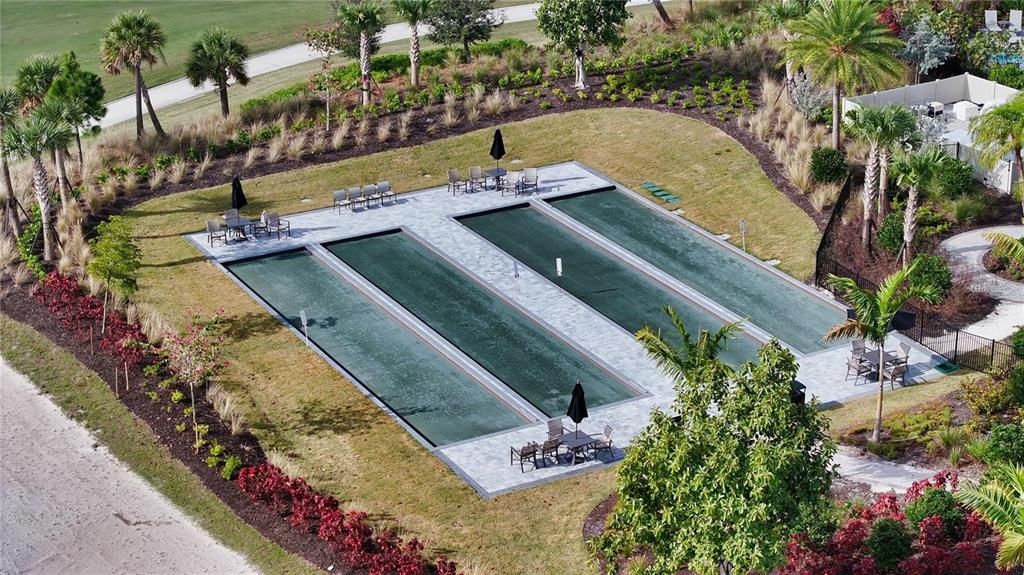 出租: $3,300 (2 贝兹, 2 浴室, 1558 平方英尺)