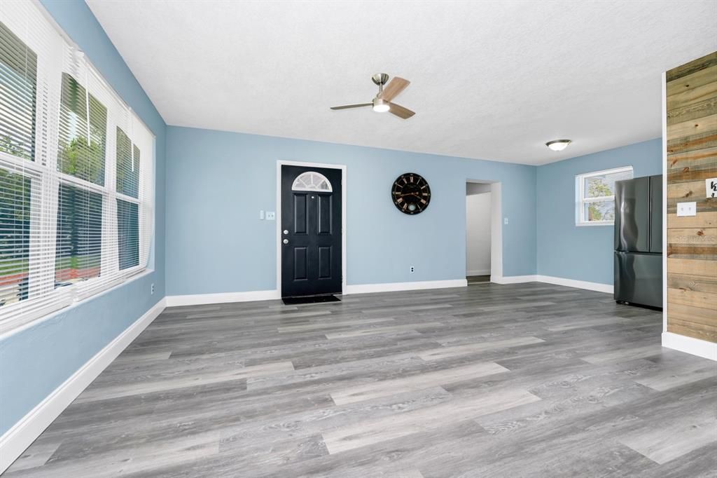 В аренду: $2,500 (3 спален, 3 ванн, 1796 Квадратных фут)