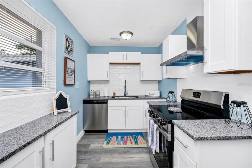 В аренду: $2,500 (3 спален, 3 ванн, 1796 Квадратных фут)