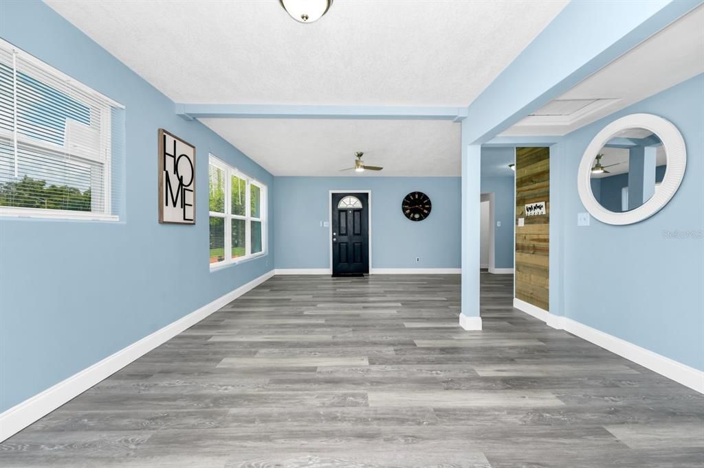 В аренду: $2,500 (3 спален, 3 ванн, 1796 Квадратных фут)