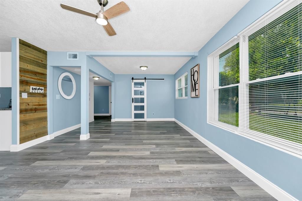 В аренду: $2,500 (3 спален, 3 ванн, 1796 Квадратных фут)