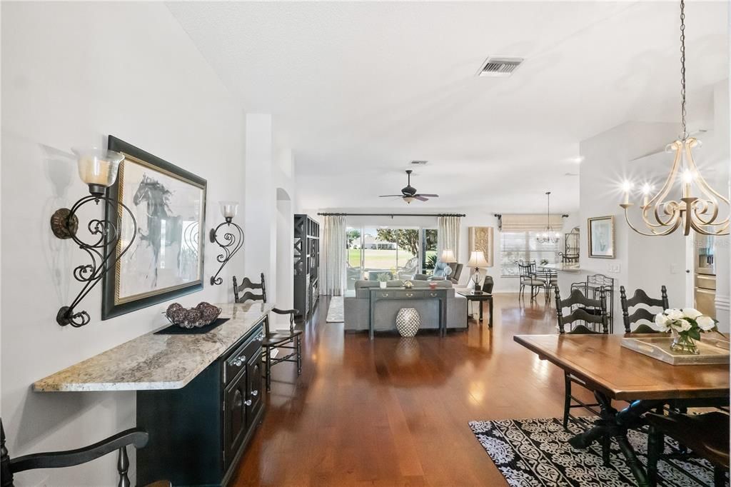 На продажу: $699,900 (3 спален, 2 ванн, 2021 Квадратных фут)