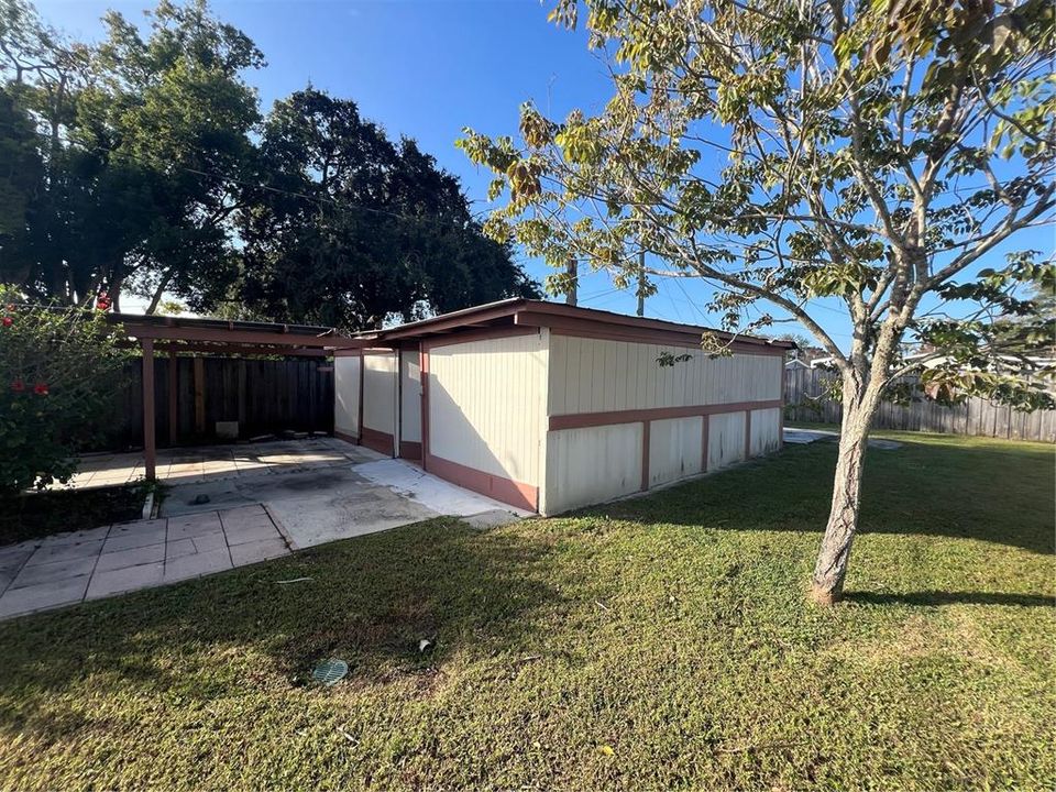 For Sale: $200,000 (3 beds, 1 baths, 1064 Square Feet)