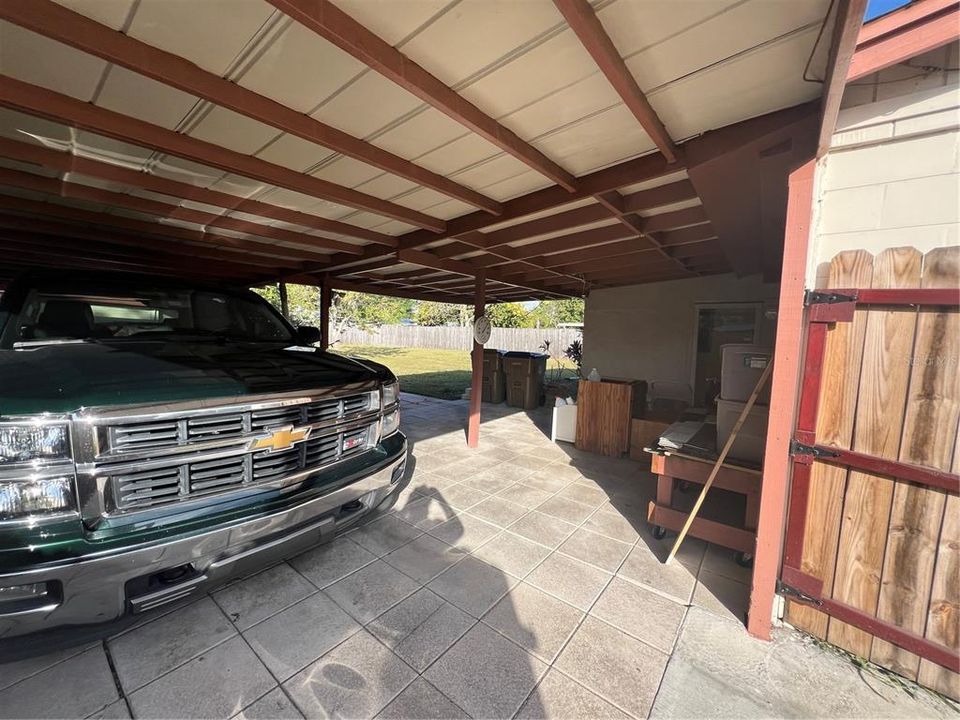 For Sale: $200,000 (3 beds, 1 baths, 1064 Square Feet)