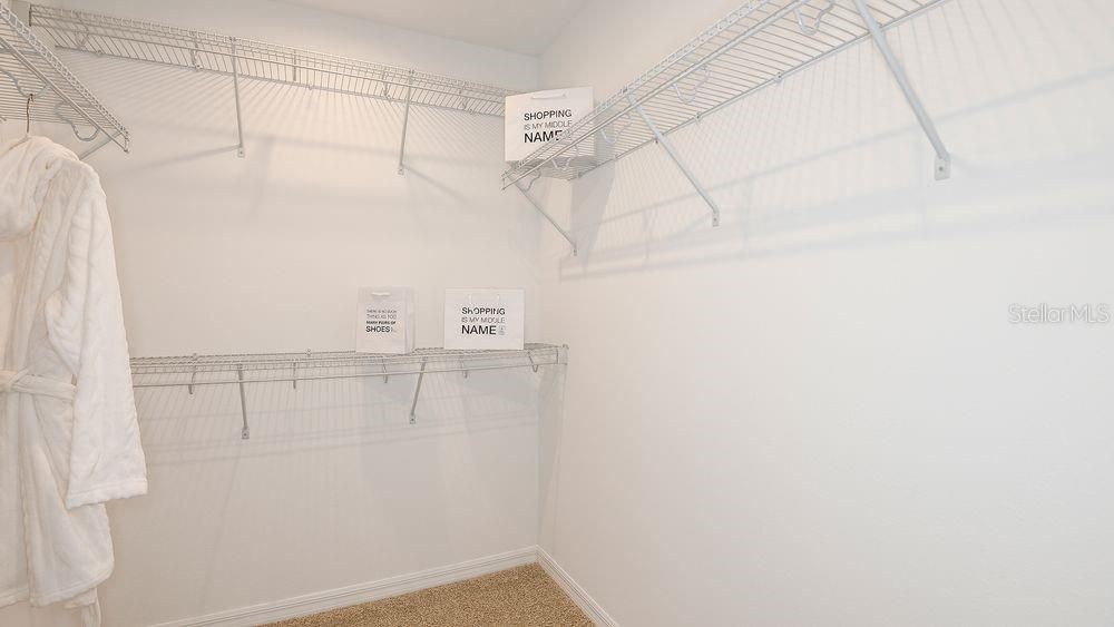 En Venta: $375,999 (4 camas, 2 baños, 2142 Pies cuadrados)