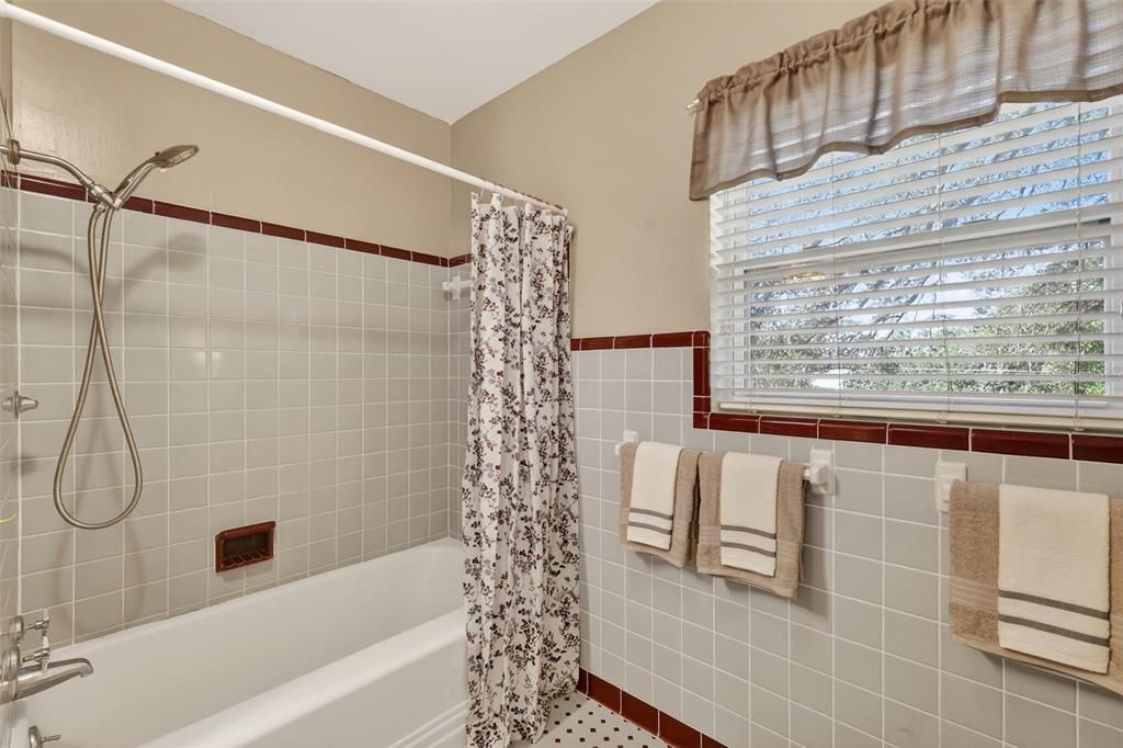 En Venta: $442,999 (3 camas, 2 baños, 1534 Pies cuadrados)