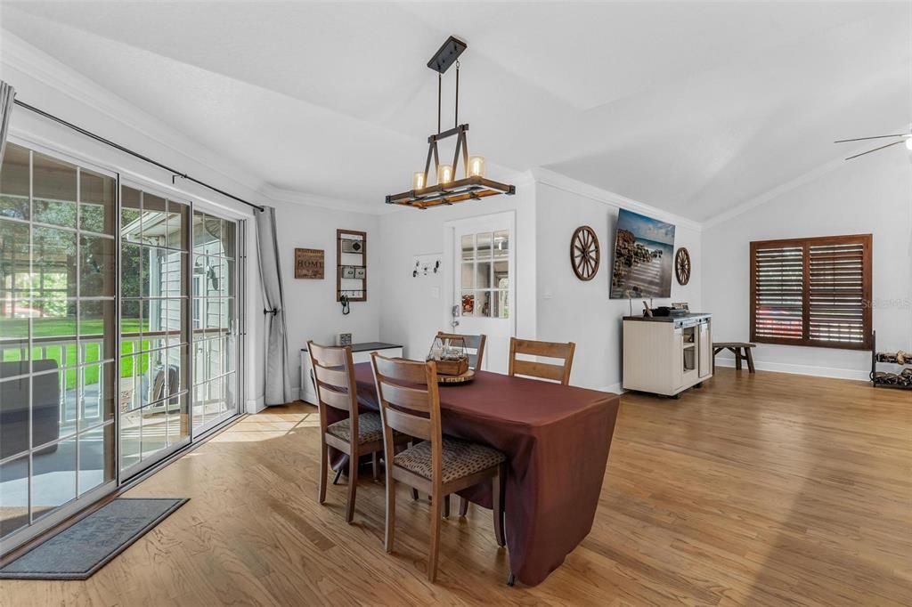 For Sale: $649,900 (4 beds, 3 baths, 2681 Square Feet)