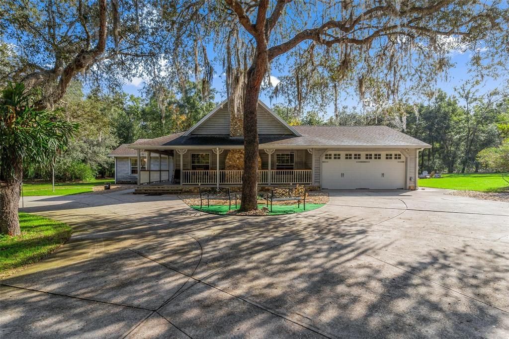 For Sale: $649,900 (4 beds, 3 baths, 2681 Square Feet)