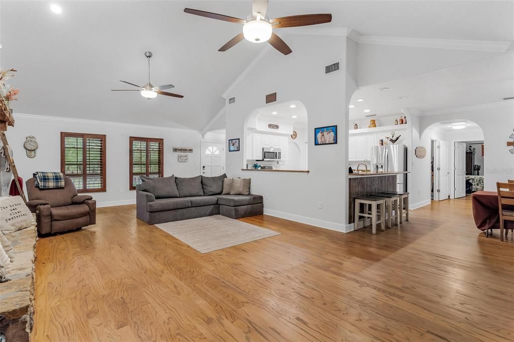 For Sale: $649,900 (4 beds, 3 baths, 2681 Square Feet)