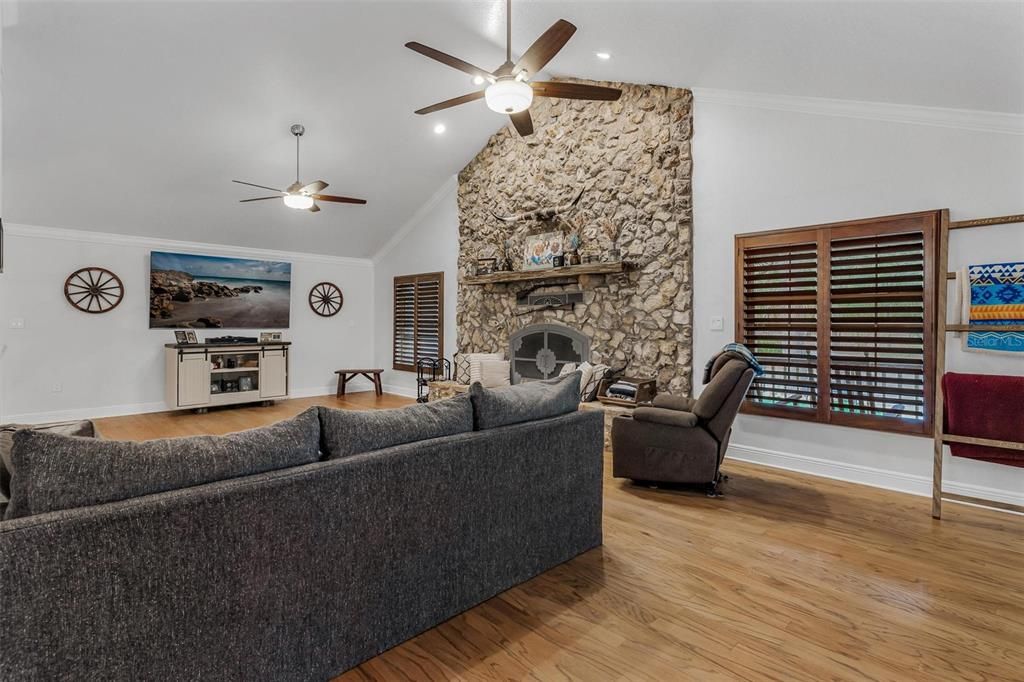 For Sale: $649,900 (4 beds, 3 baths, 2681 Square Feet)