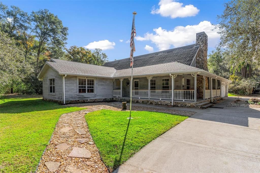 For Sale: $649,900 (4 beds, 3 baths, 2681 Square Feet)