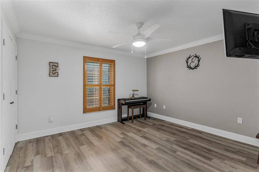 For Sale: $649,900 (4 beds, 3 baths, 2681 Square Feet)