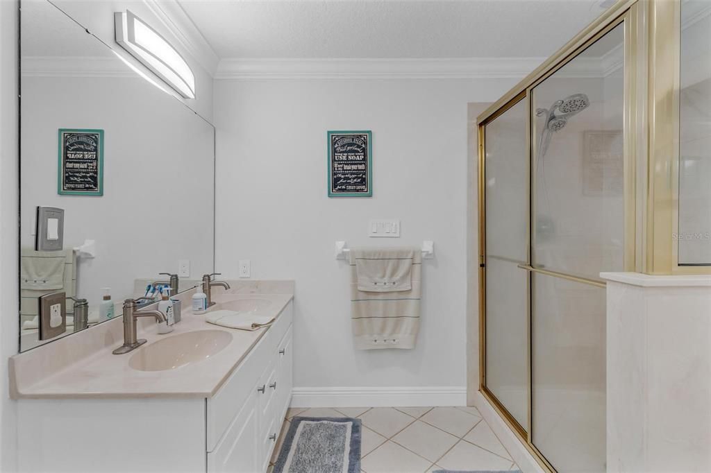 For Sale: $649,900 (4 beds, 3 baths, 2681 Square Feet)