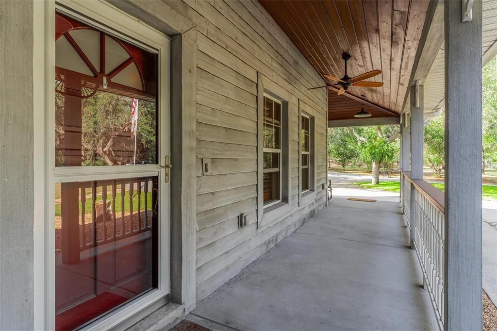 For Sale: $649,900 (4 beds, 3 baths, 2681 Square Feet)