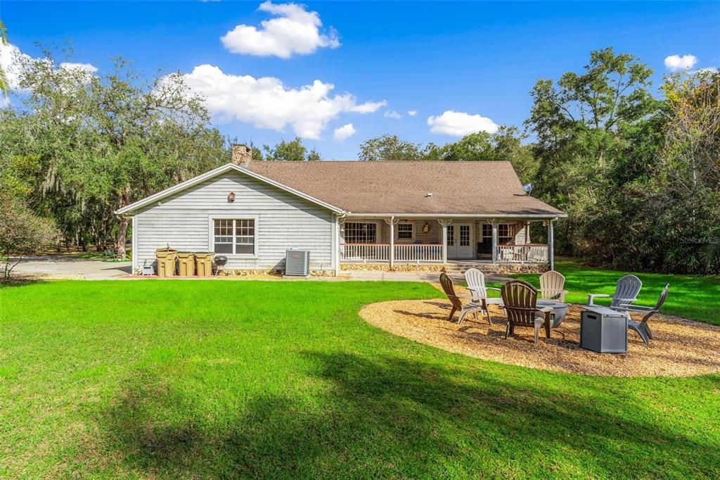 For Sale: $649,900 (4 beds, 3 baths, 2681 Square Feet)