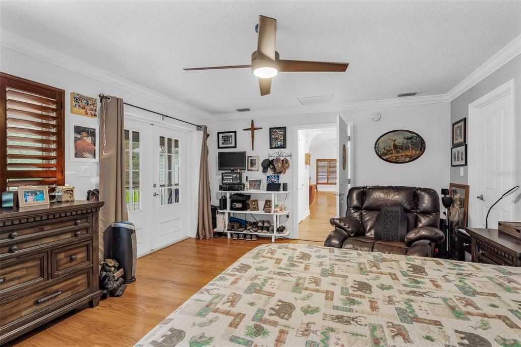 For Sale: $649,900 (4 beds, 3 baths, 2681 Square Feet)