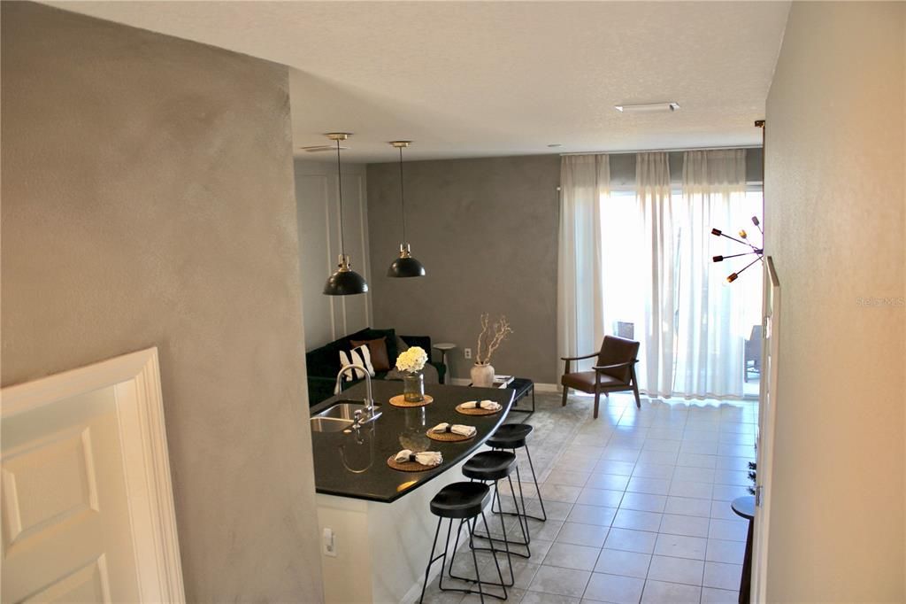 На продажу: $256,500 (3 спален, 2 ванн, 1400 Квадратных фут)