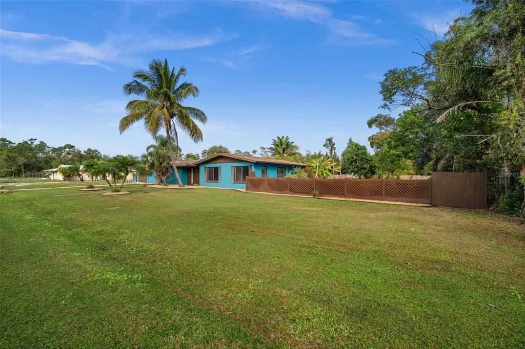 На продажу: $379,000 (3 спален, 2 ванн, 1787 Квадратных фут)