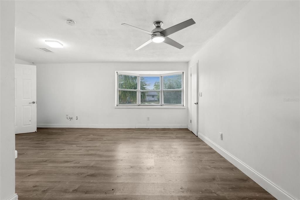 На продажу: $379,000 (3 спален, 2 ванн, 1787 Квадратных фут)