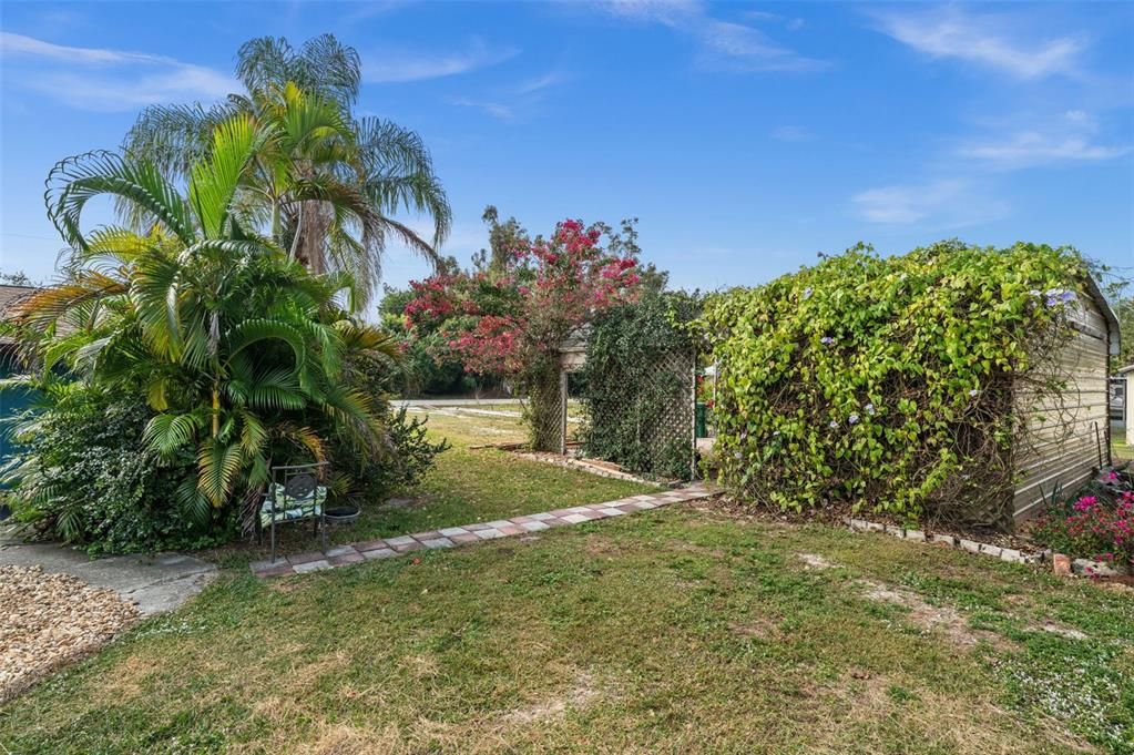 На продажу: $379,000 (3 спален, 2 ванн, 1787 Квадратных фут)