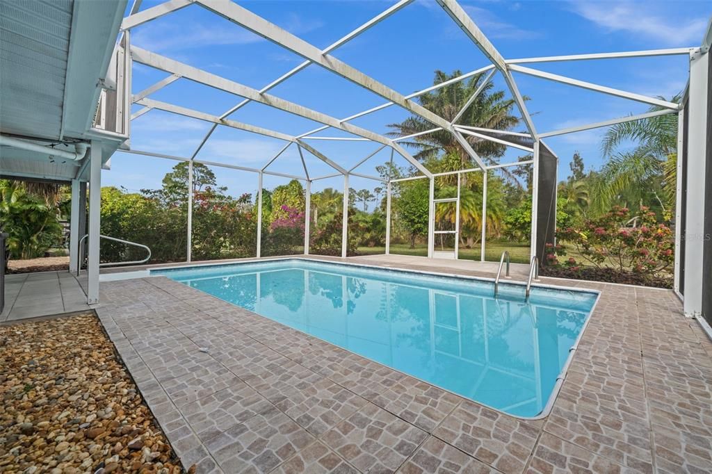 На продажу: $379,000 (3 спален, 2 ванн, 1787 Квадратных фут)