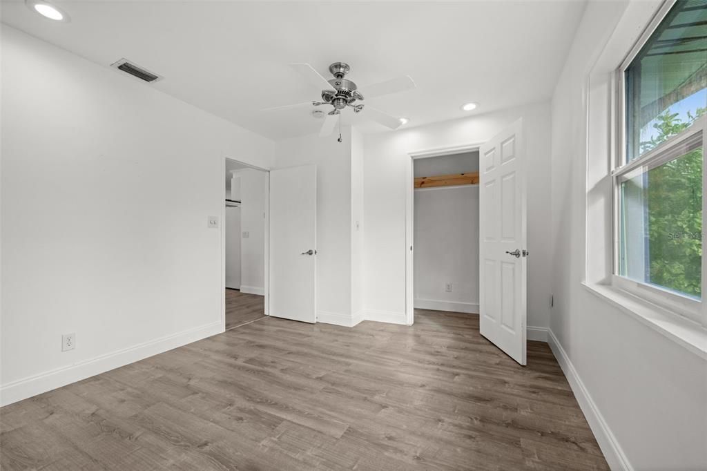 На продажу: $379,000 (3 спален, 2 ванн, 1787 Квадратных фут)