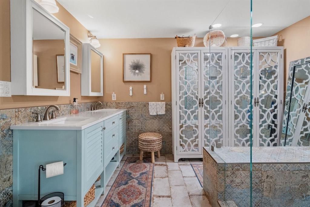 待售: $782,000 (4 贝兹, 3 浴室, 3170 平方英尺)