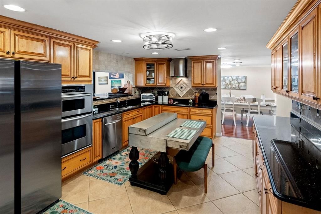 待售: $782,000 (4 贝兹, 3 浴室, 3170 平方英尺)