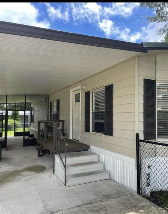 Недавно продано: $160,000 (2 спален, 2 ванн, 1012 Квадратных фут)