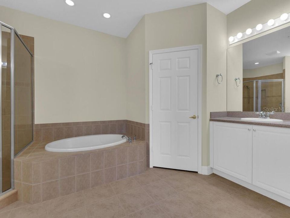 For Sale: $349,000 (3 beds, 2 baths, 2196 Square Feet)