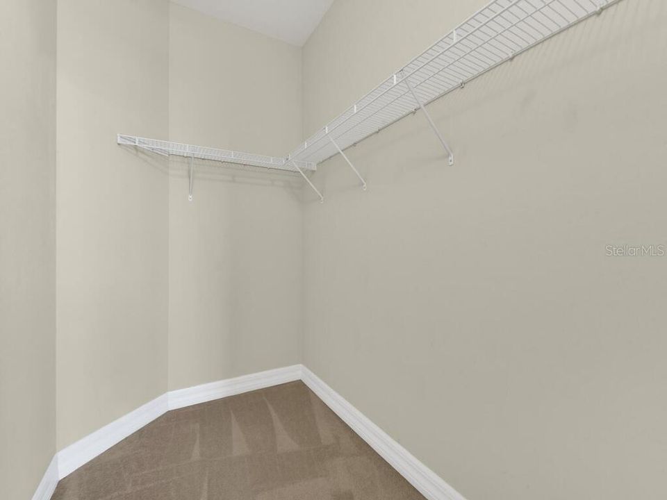 For Sale: $349,000 (3 beds, 2 baths, 2196 Square Feet)