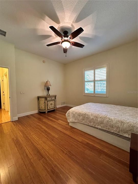 En Venta: $565,000 (3 camas, 3 baños, 3038 Pies cuadrados)