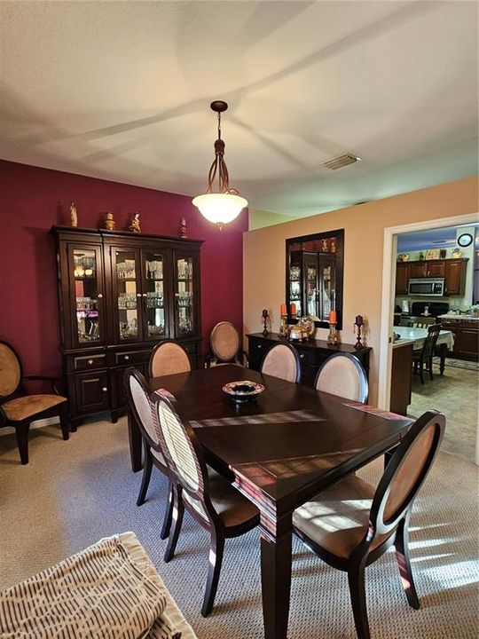 For Sale: $299,900 (3 beds, 2 baths, 2080 Square Feet)