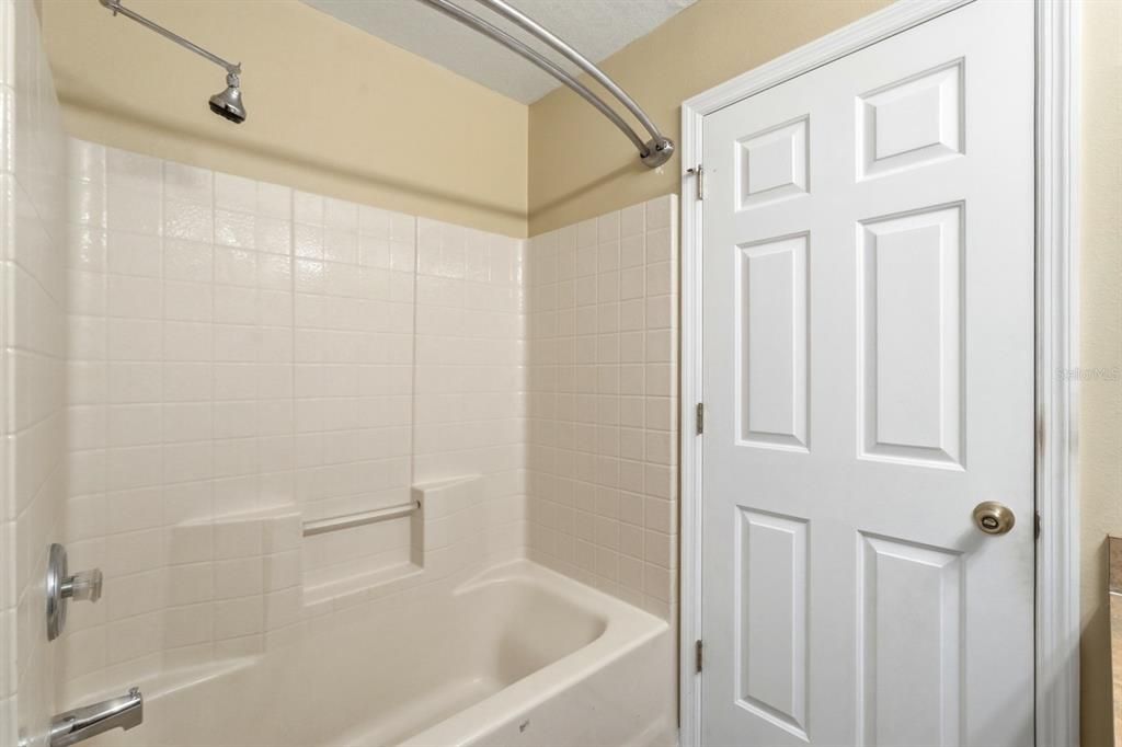 For Sale: $340,000 (3 beds, 2 baths, 2006 Square Feet)