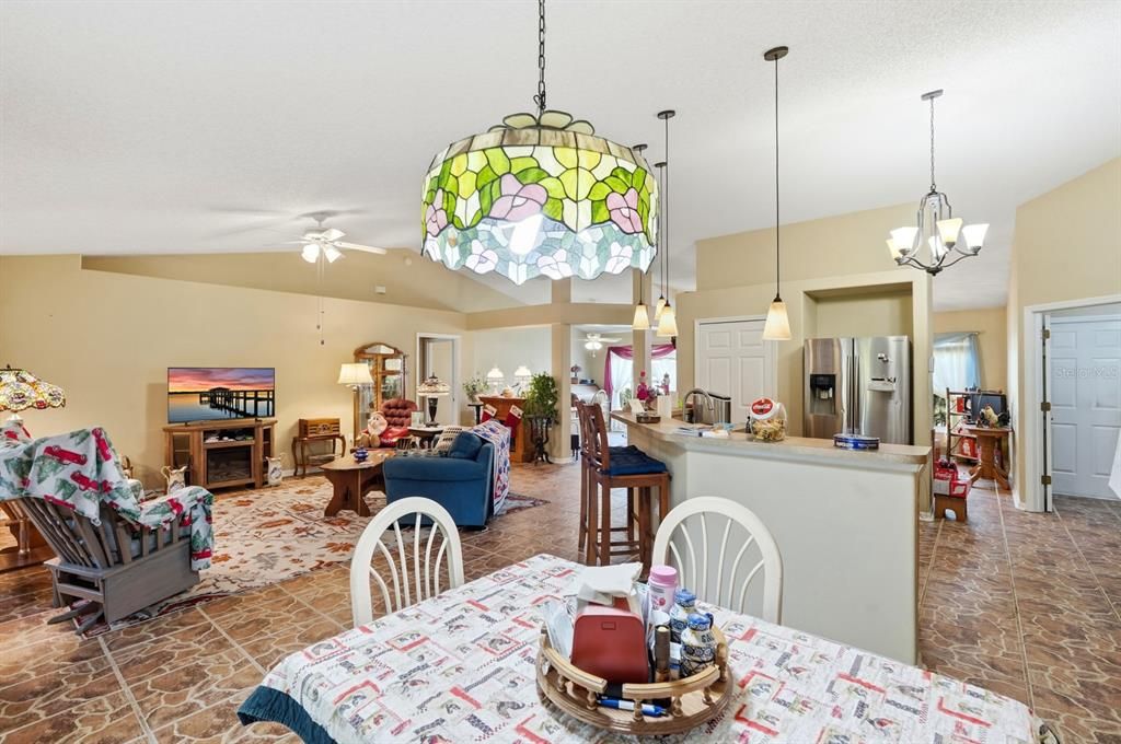 For Sale: $340,000 (3 beds, 2 baths, 2006 Square Feet)