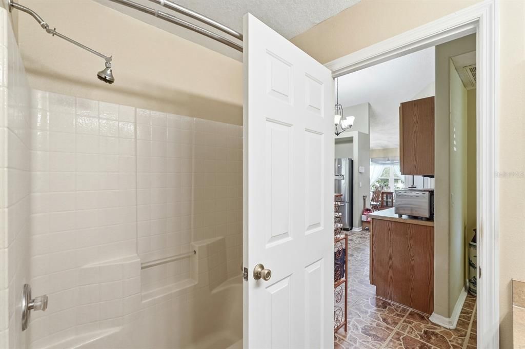 For Sale: $340,000 (3 beds, 2 baths, 2006 Square Feet)