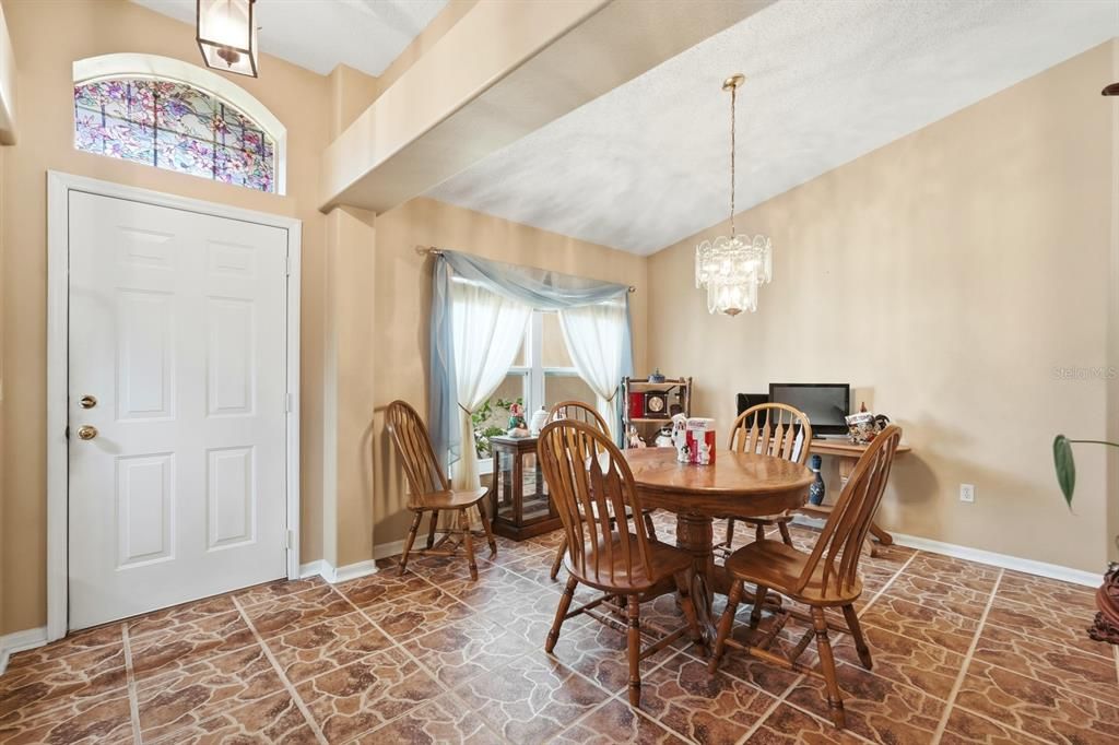 For Sale: $340,000 (3 beds, 2 baths, 2006 Square Feet)