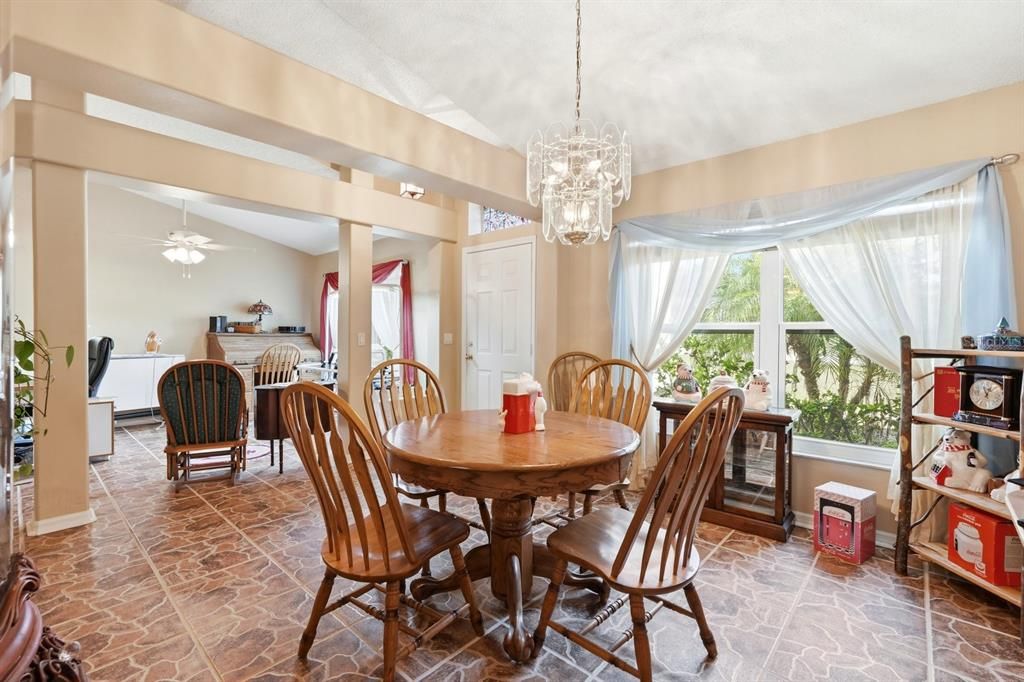 For Sale: $340,000 (3 beds, 2 baths, 2006 Square Feet)