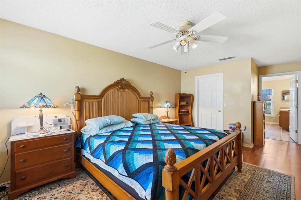 For Sale: $340,000 (3 beds, 2 baths, 2006 Square Feet)