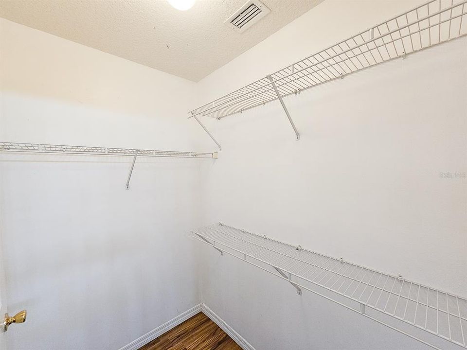 For Sale: $313,000 (3 beds, 2 baths, 1879 Square Feet)