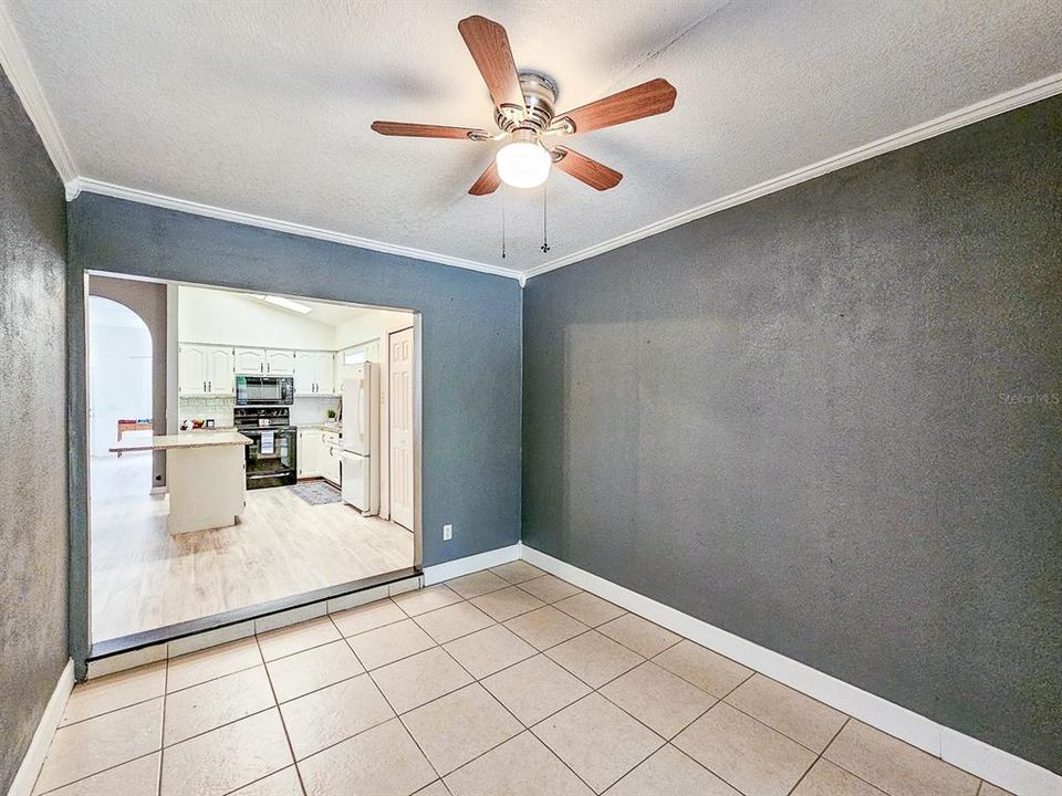 For Sale: $313,000 (3 beds, 2 baths, 1879 Square Feet)